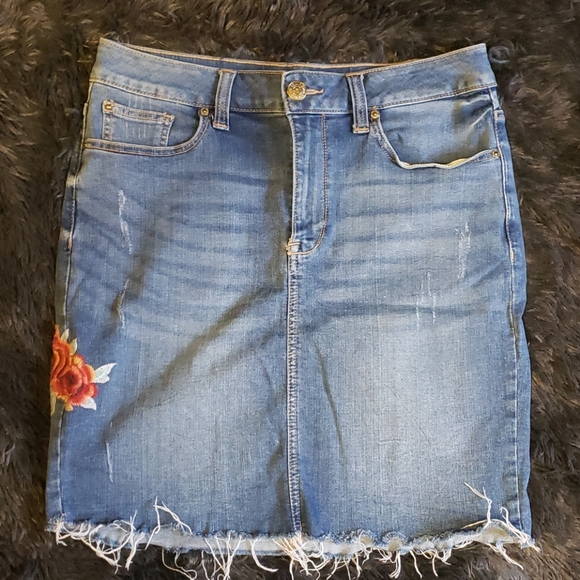 Seven7 Jean Skirt - Picture 2 of 6